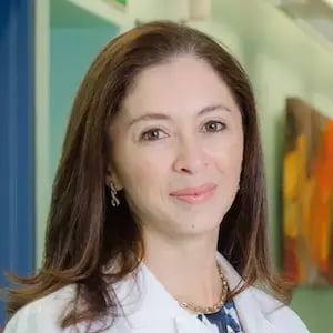 images_medicos-nf_dina-arrieta-t